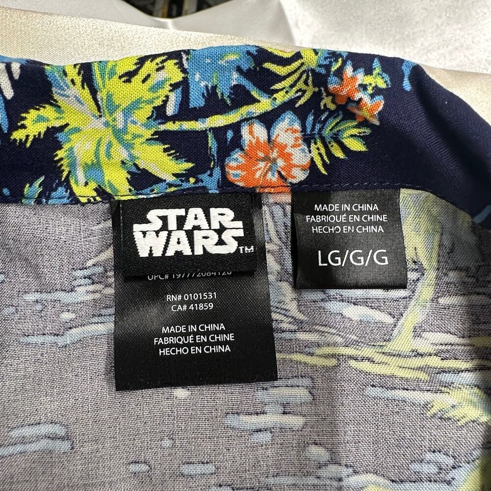 NWT-Star Wars Baby Yoda Hawaiian Button Up Shirt Men's Large Palm Trees - Picture 5 of 15